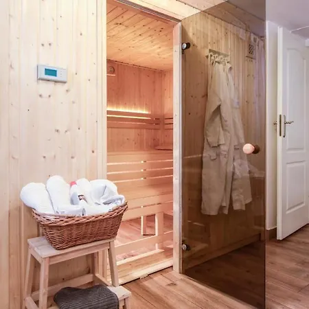 Spacious 3 Bedroom Family Oasis With Sauna, 20 Min From Warsaw Willa *