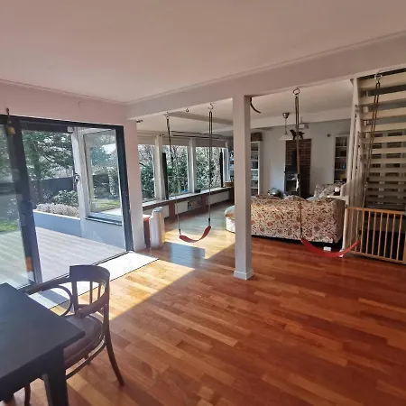 Вилла Spacious 3 Bedroom Family Oasis With Sauna, 20 Min From Warsaw