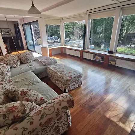 Spacious 3 Bedroom Family Oasis With Sauna, 20 Min From Warsaw Villa