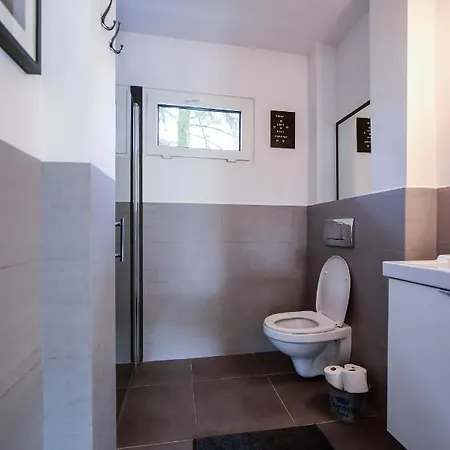 Вилла Spacious 3 Bedroom Family Oasis With Sauna, 20 Min From Warsaw Пясечно