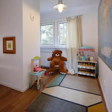 Вилла Spacious 3 Bedroom Family Oasis With Sauna, 20 Min From Warsaw