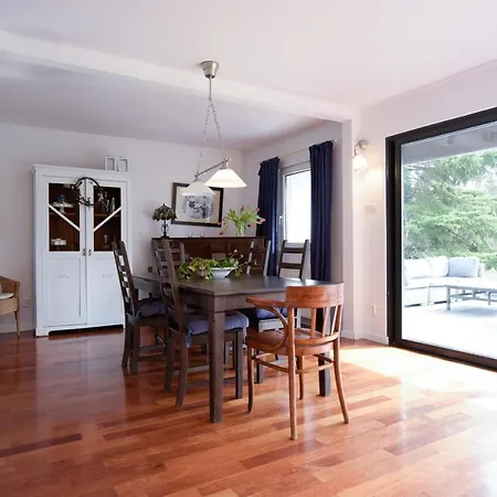 Spacious 3 Bedroom Family Oasis With Sauna, 20 Min From Warsaw Willa *