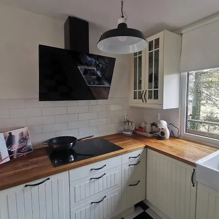 Spacious 3 Bedroom Family Oasis With Sauna, 20 Min From Warsaw *