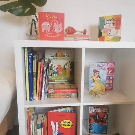 Spacious 3 Bedroom Family Oasis With Sauna, 20 Min From Warsaw *